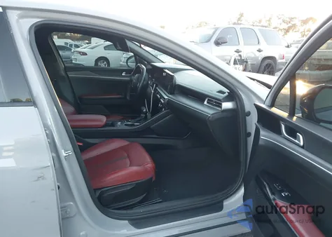 2022 Kia K5 Gt-Line z USA, uszkodzony, nr VIN 5XXG64J21NG136454